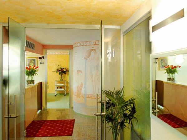 Hotel Ferrari Salsomaggiore Terme Exterior foto