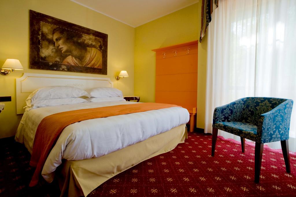 Hotel Ferrari Salsomaggiore Terme Exterior foto