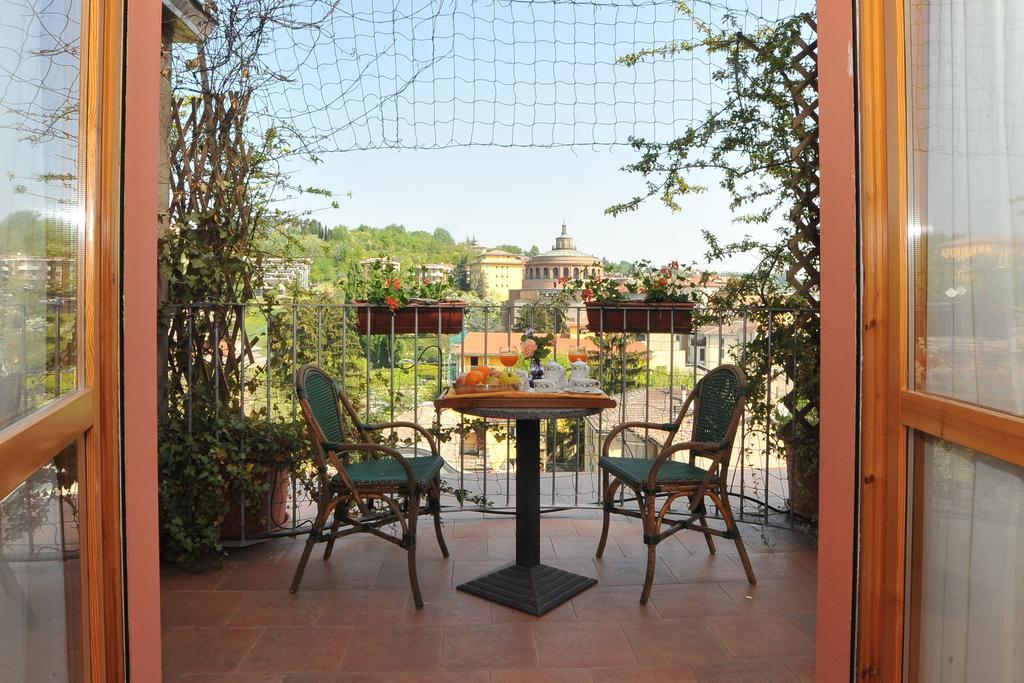 Hotel Ferrari Salsomaggiore Terme Exterior foto