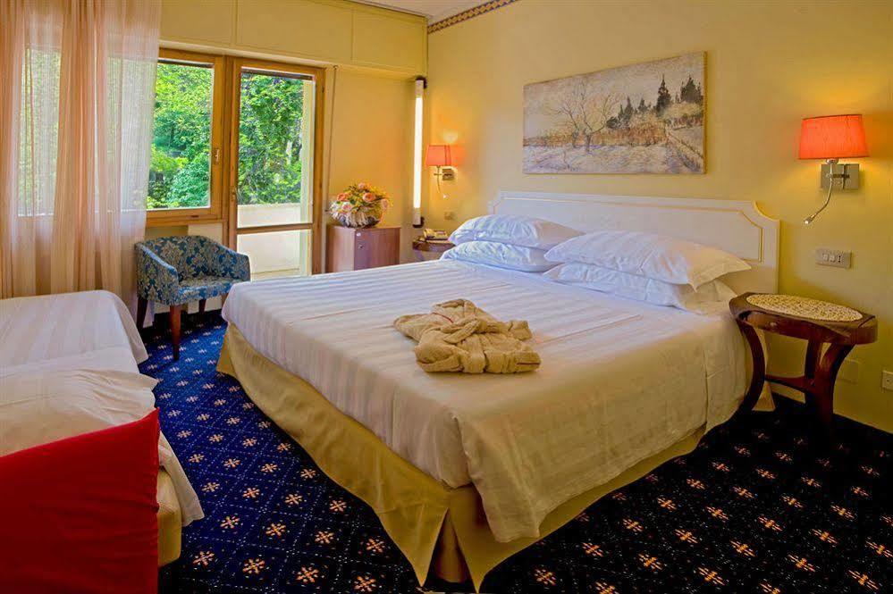 Hotel Ferrari Salsomaggiore Terme Exterior foto
