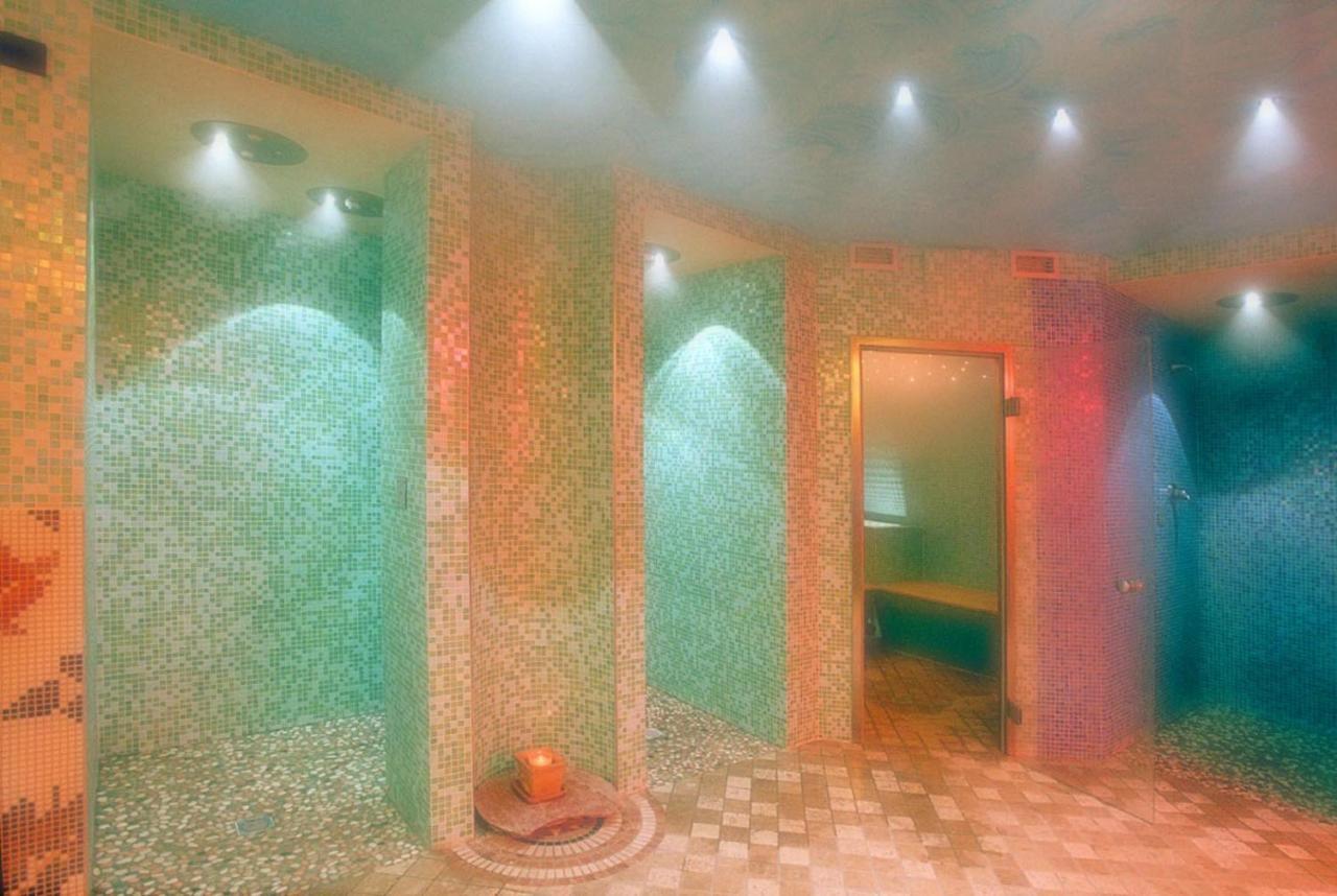 Hotel Ferrari Salsomaggiore Terme Exterior foto